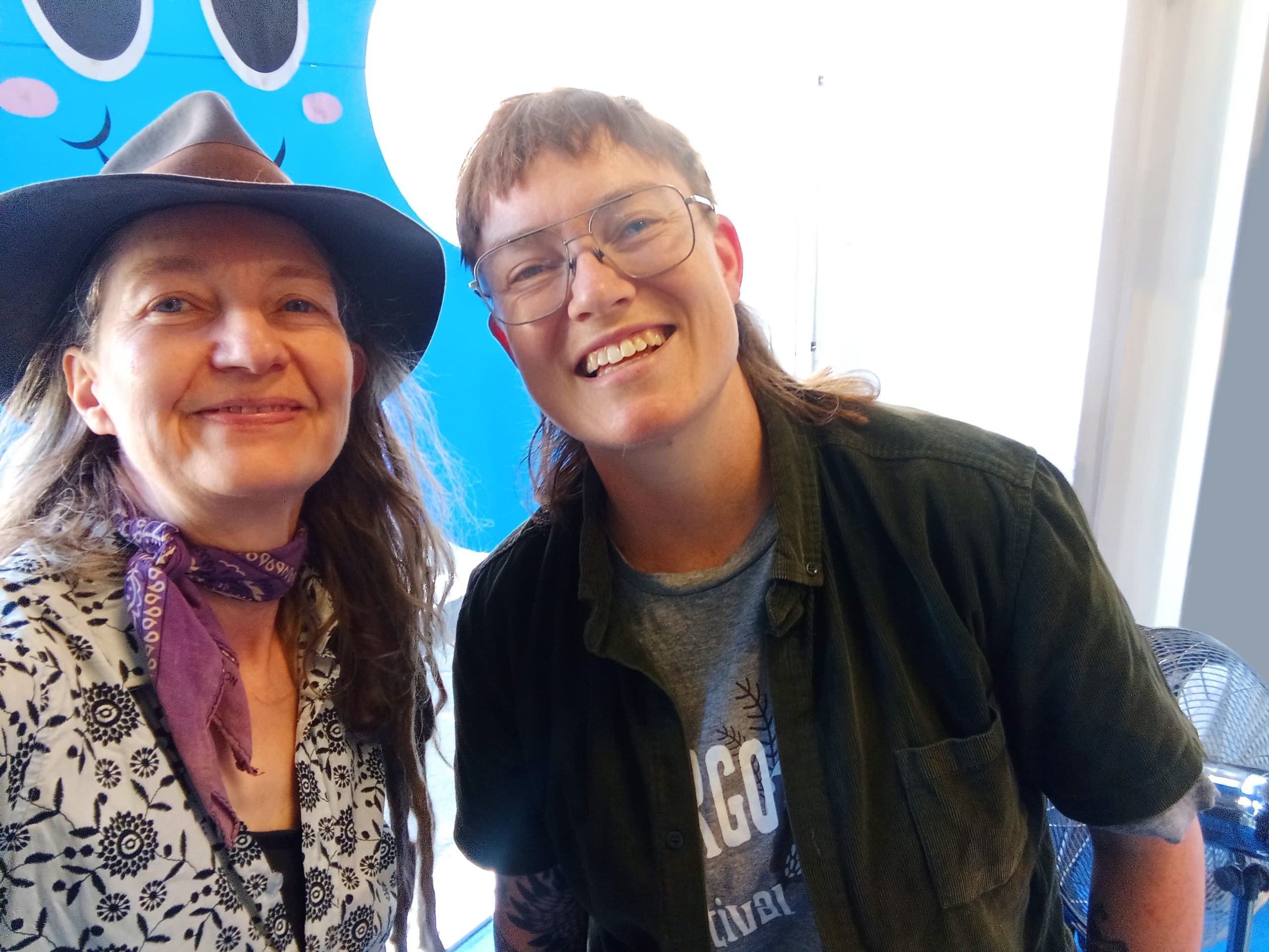 Moruya artist Val Moogz in 2SER