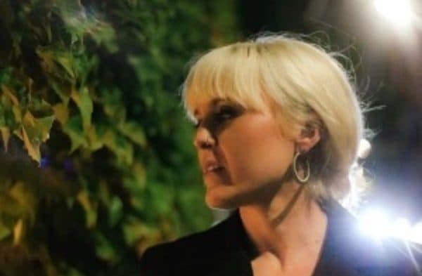 Songs and Survival – Liz Stringer on 2SER Breakfast