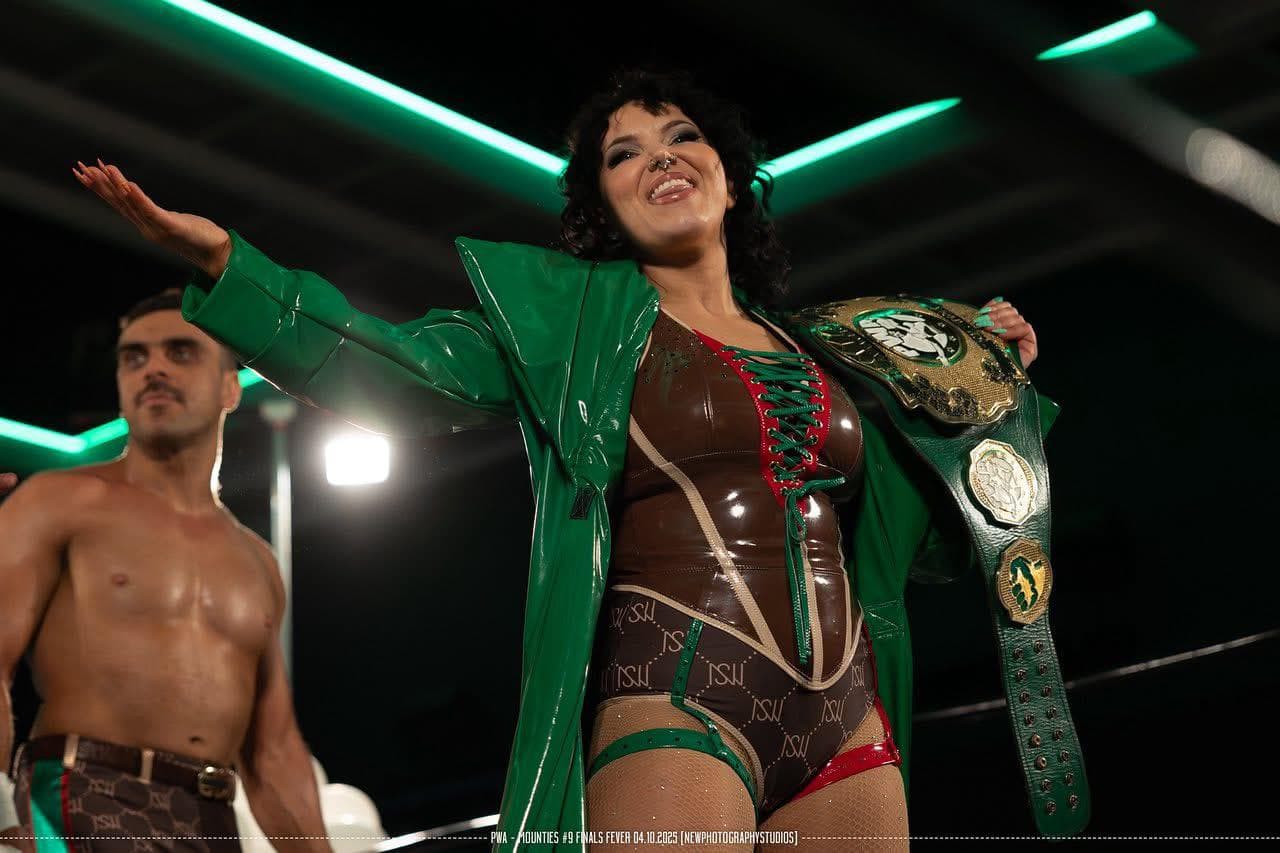 PWA Heavyweight Champion Charli Evans!